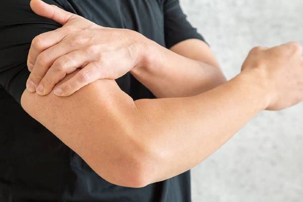 تشخیص علت درد دست چپ از بازو تا انگشتان